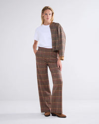 Wide trousers with zigzag pattern