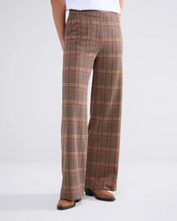 Wide trousers with zigzag pattern