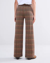 Wide trousers with zigzag pattern