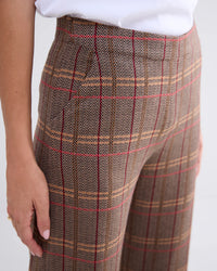 Wide trousers with zigzag pattern