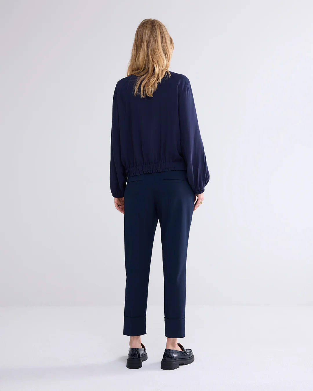 Narrow-leg trousers