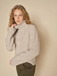 MMaidy thora rollneck knit