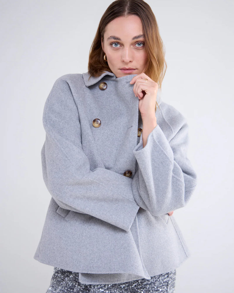 Short Coat Wool Classic