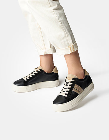 Super Soft  Sneaker with Contrast Details