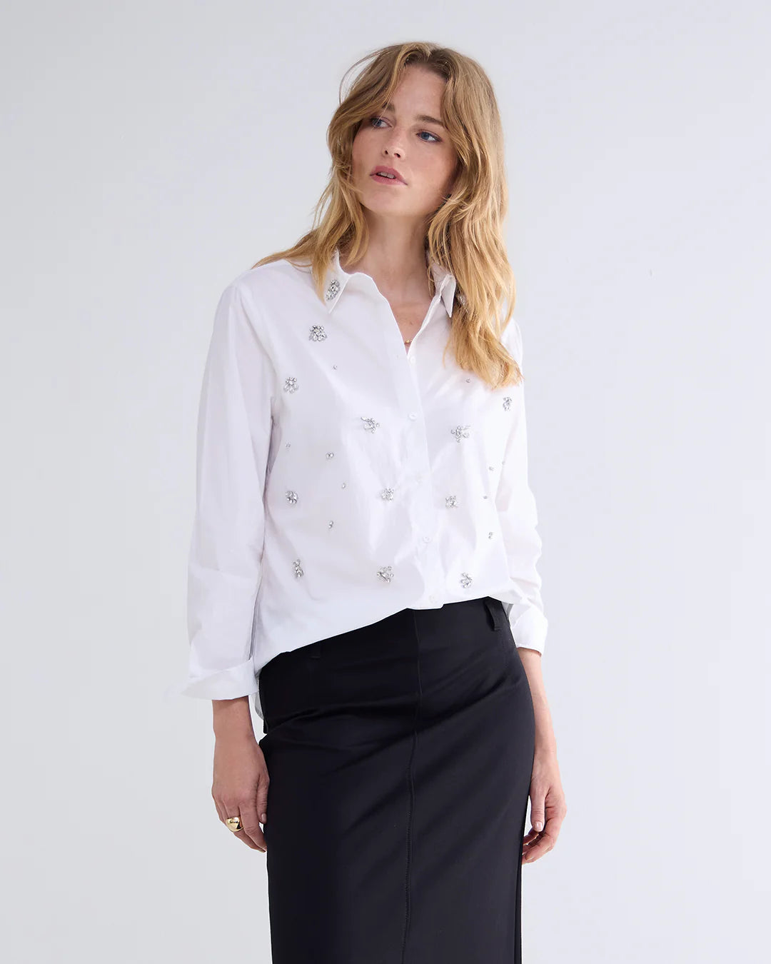 Poplin blouse with diamonds