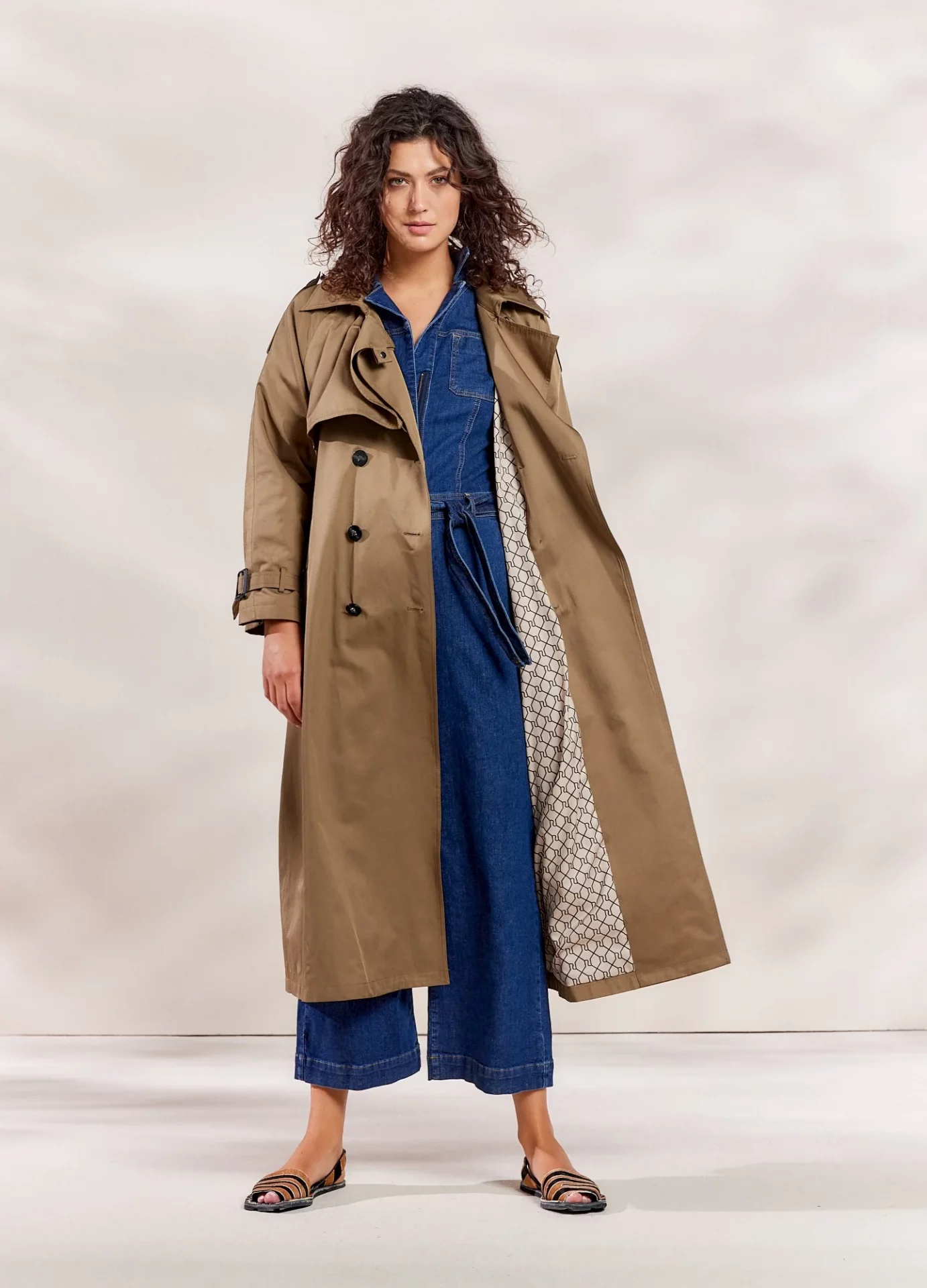 Long trench coat - We Are Female